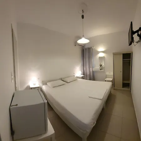 Meltemi * Antiparos ciudad