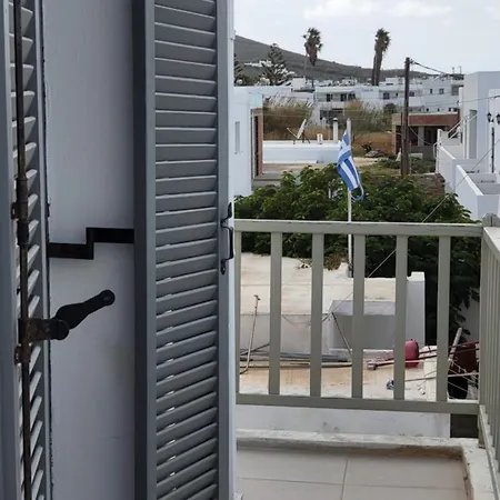 Meltemi * Antiparos Town