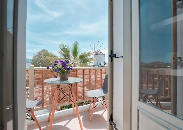 Meltemi Antiparos Town